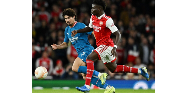 Arsenal klopt thuis van FC Eindhoven Arsenal klopt thuis van FC Eindhoven